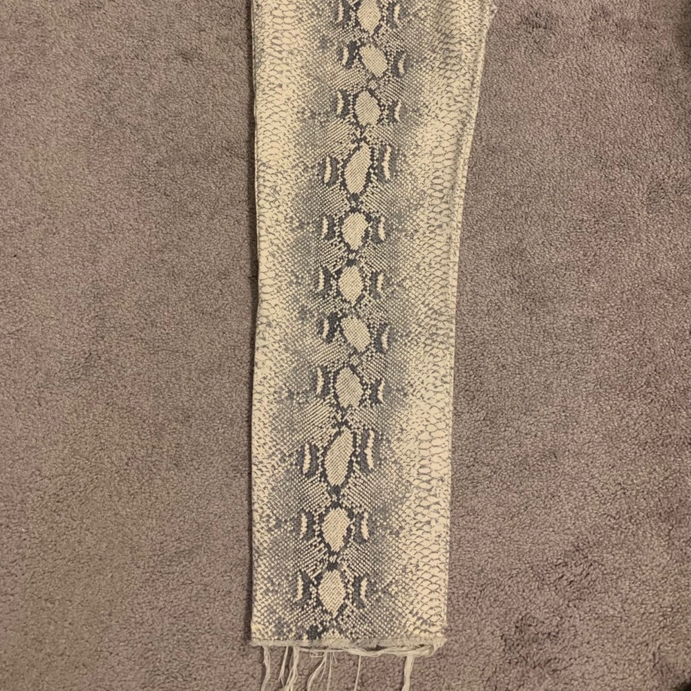 Zara Pants - Picture 2 of 3